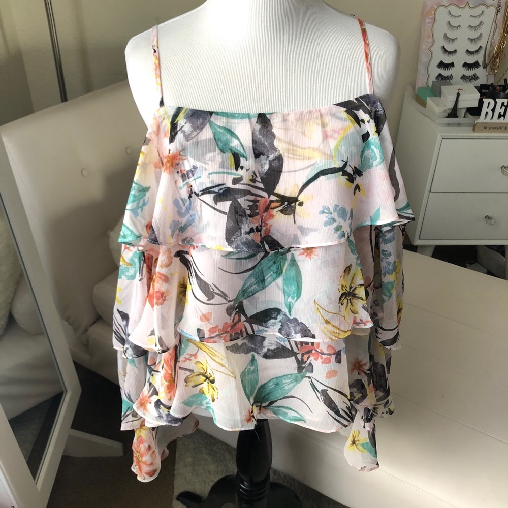 New BCBGeneration Ruffle Cami Top - Picture 2 of 5